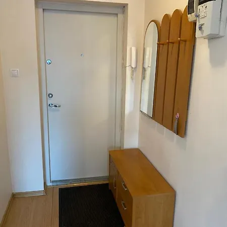 Lovely With Free Parking On Premises * 페르누